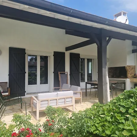 Basque Piscine Chauffee Villa