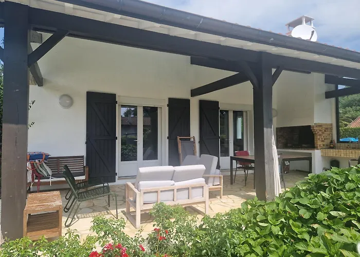 Basque Piscine Chauffee * Ascain