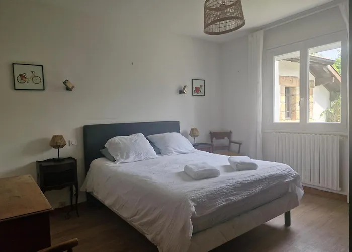 Villa Basque Piscine Chauffee Ascain