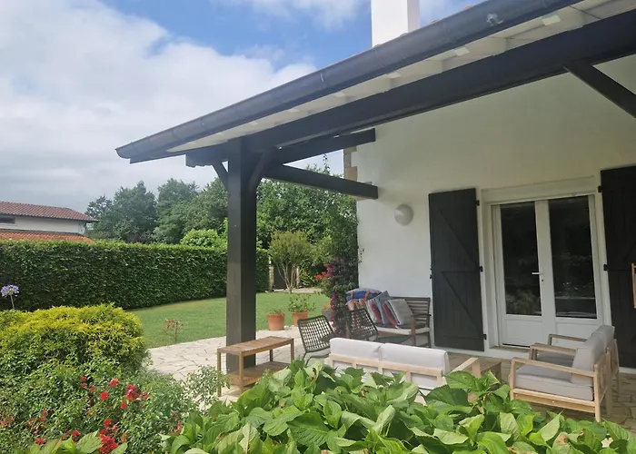 Villa Basque Piscine Chauffee Ascain