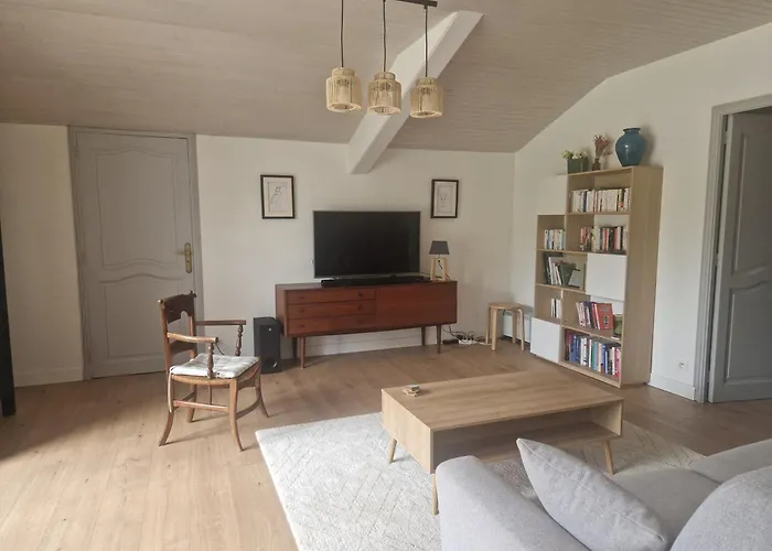 Basque Piscine Chauffee Villa *